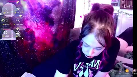 Evie online show from 02/02/25, 07:41