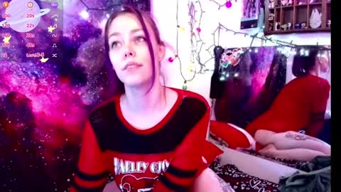 Evie online show from 02/27/25, 12:56