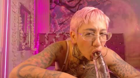 everlyn_sexx online show from 03/06/26, 01:29