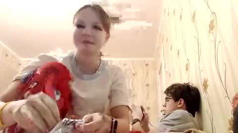 Snapshot of evgeniy_anna chatting on 02/20/26, 09:04 Evgeniy and Anna online show from 02/20/26, 09:04