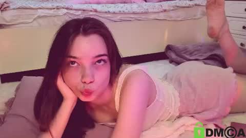 Snapshot of evi_brook chatting on 07/18/26, 10:52 evi_brook online show from 07/18/26, 10:52