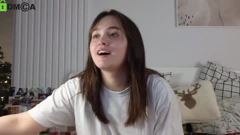 Snapshot of evi_woow chatting on 12/30/24, 08:04 evi_woow online show from 12/30/24, 08:04