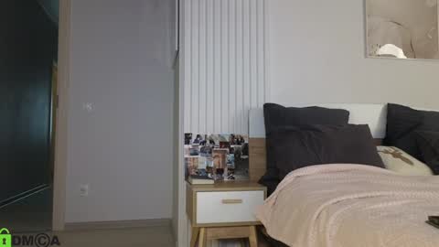 Snapshot of evi_woow chatting on 02/04/25, 06:49 evi_woow online show from 02/04/25, 06:49