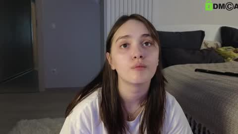 Snapshot of evi_woow chatting on 02/26/25, 09:27 evi_woow online show from 02/26/25, 09:27