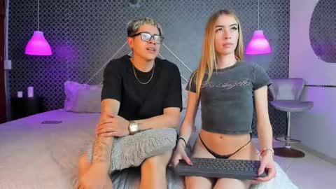 Snapshot of evie_demn chatting on 05/21/26, 10:06 Evie Denm online show from 05/21/26, 10:06