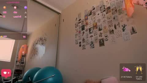 Snapshot of evie_luna chatting on 05/10/26, 07:52 Evie Luna online show from 05/10/26, 07:52