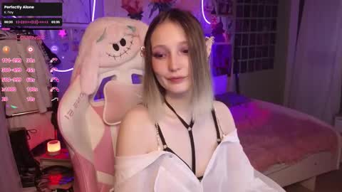 Evie online show from 10/22/25, 11:37