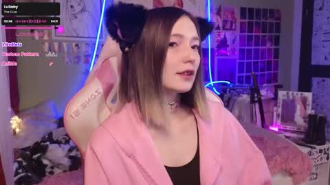 Evie online show from 11/21/25, 08:24