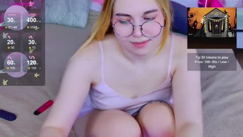 evie_val online show from 10/20/25, 04:40