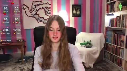 Snapshot of eviecam chatting on 02/04/26, 04:57 Evie3 online show from 02/04/26, 04:57