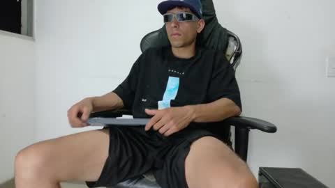 Snapshot of evil_boss1 chatting on 07/02/26, 05:24 evil_boss1 online show from 07/02/26, 05:24