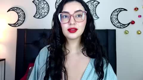 Evolet online show from 12/04/25, 06:49