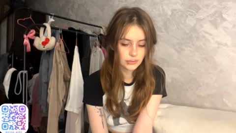 evva_avve_ online show from 11/07/25, 01:00