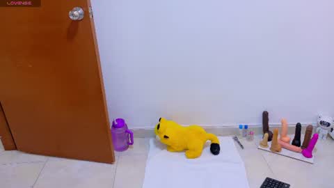 evvaa_moon online show from 07/23/26, 12:36