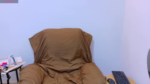 evvaa_moon online show from 07/25/26, 12:36