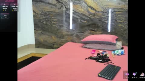 evy_connor online show from 12/22/25, 11:29