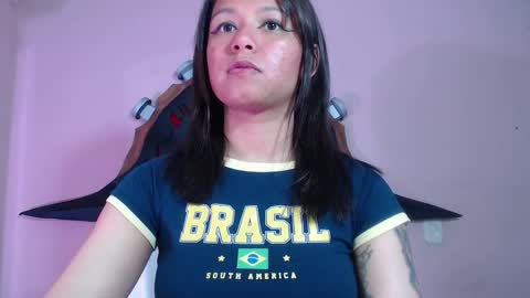 Im Evy online show from 11/25/25, 03:56