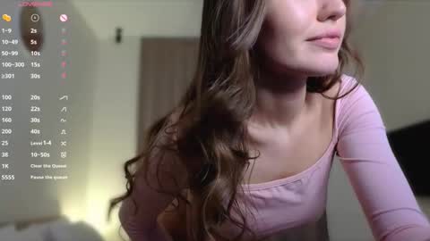 Snapshot of exclusive_model_ chatting on 01/09/25, 10:52 Angel online show from 01/09/25, 10:52