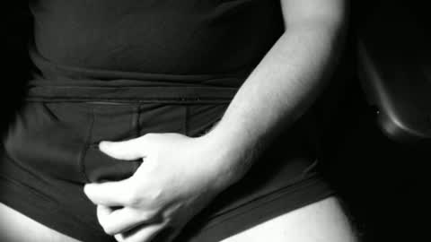 exhib_l0ver online show from 11/11/25, 09:15