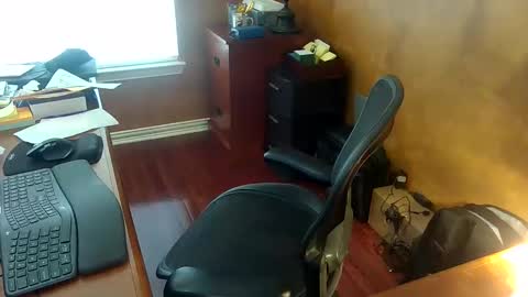 Snapshot of exhibitman69_ldb chatting on 06/02/26, 03:58 exhibitman69_ldb online show from 06/02/26, 03:58