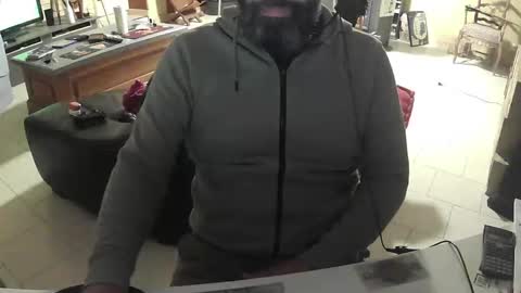 Gio online show from 10/15/25, 08:09