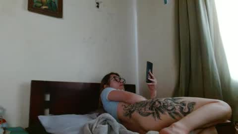 Exolizz online show from 12/19/24, 08:23