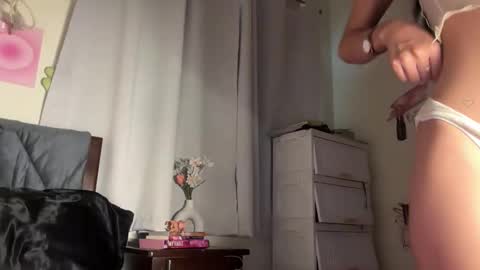 Angela online show from 11/28/25, 04:04