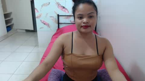 Snapshot of exotic_asian69 chatting on 01/01/25, 11:51 exotic_asian69 online show from 01/01/25, 11:51