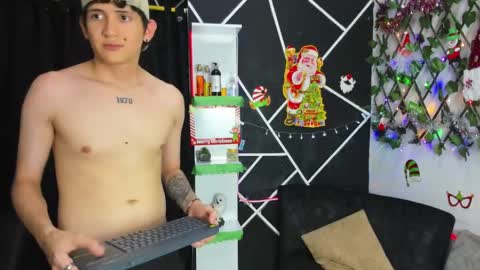 exotic_kisses_ online show from 12/05/24, 05:28