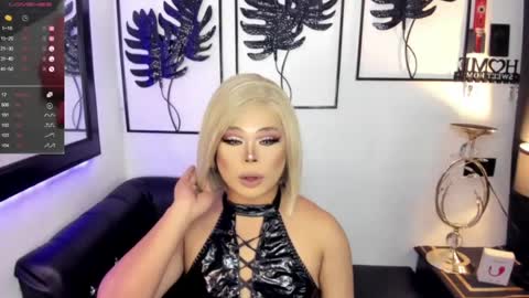 Snapshot of exotic_lindsay chatting on 05/20/26, 04:46 Lindsay online show from 05/20/26, 04:46