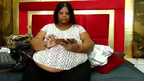 Snapshot of exoticbigmandx chatting on 07/25/26, 02:58 Mandy online show from 07/25/26, 02:58