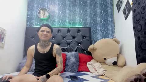 exotichot_couple online show from 11/09/25, 07:45