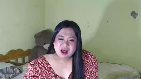 Snapshot of exoticpinayx chatting on 06/06/26, 04:17 SHANTAL MARIE online show from 06/06/26, 04:17