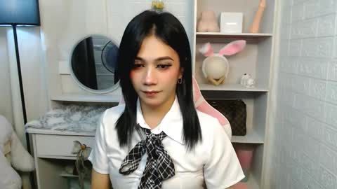 exotictssavie online show from 02/10/25, 10:20