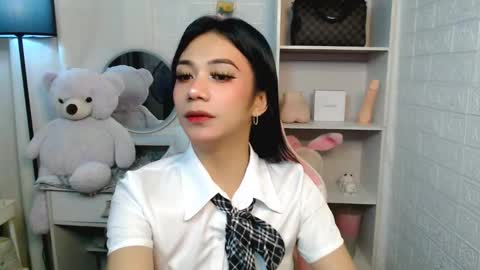 exotictssavie online show from 02/10/25, 01:22