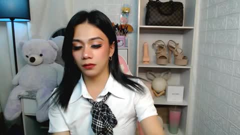 exotictssavie online show from 02/25/25, 08:19