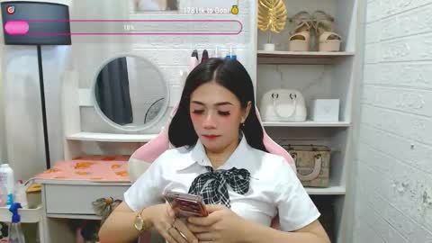 exotictssavie online show from 10/23/25, 02:44