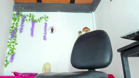 SARA online show from 04/05/26, 07:44