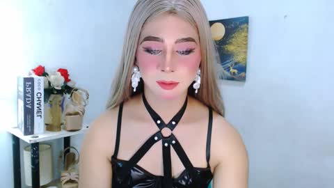expensive_elise online show from 04/19/26, 11:53