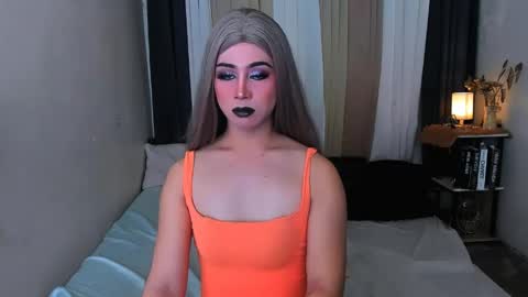 Snapshot of expensive_elise chatting on 05/04/26, 02:46 expensive_elise online show from 05/04/26, 02:46