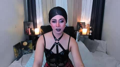 Snapshot of expensive_elise chatting on 05/07/26, 04:45 expensive_elise online show from 05/07/26, 04:45