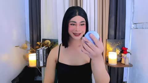 Snapshot of expensive_elise chatting on 07/14/26, 09:36 expensive_elise online show from 07/14/26, 09:36