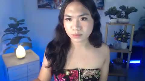 Snapshot of expensivepearl chatting on 03/03/26, 11:32 Claire online show from 03/03/26, 11:32