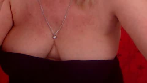 Alana online show from 01/25/25, 01:54