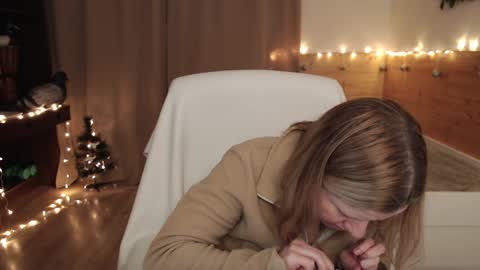 Crystal online show from 12/27/24, 11:42