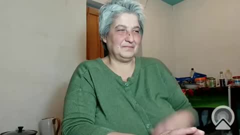 Snapshot of exquisitemature chatting on 01/01/25, 10:13 ExquisiteMature online show from 01/01/25, 10:13