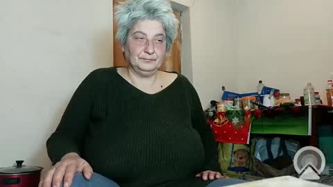 Snapshot of exquisitemature chatting on 01/03/25, 03:38 ExquisiteMature online show from 01/03/25, 03:38