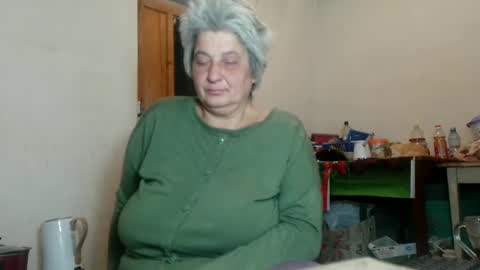 Snapshot of exquisitemature chatting on 01/07/25, 12:34 ExquisiteMature online show from 01/07/25, 12:34