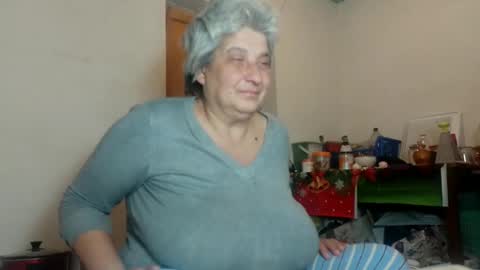 Snapshot of exquisitemature chatting on 01/16/25, 12:42 ExquisiteMature online show from 01/16/25, 12:42