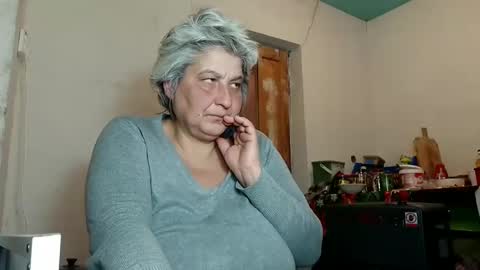 Snapshot of exquisitemature chatting on 03/05/25, 10:22 ExquisiteMature online show from 03/05/25, 10:22